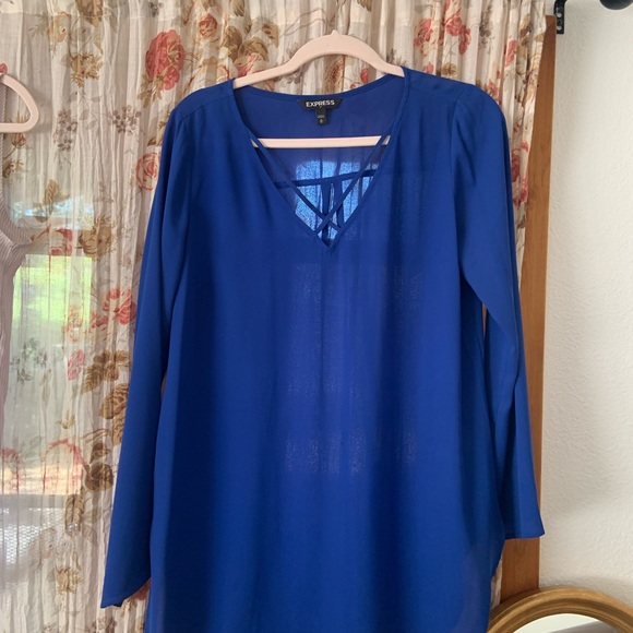 Express blouses and much more. - Picture 5 of 12